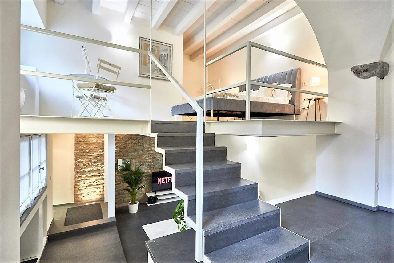 Astra-Modern Loft Cathedral View Apartment Bergamo