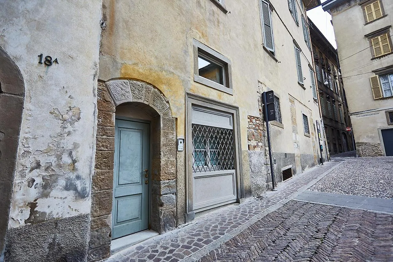 Astra-Modern Loft Cathedral View Apartment Bergamo Italy