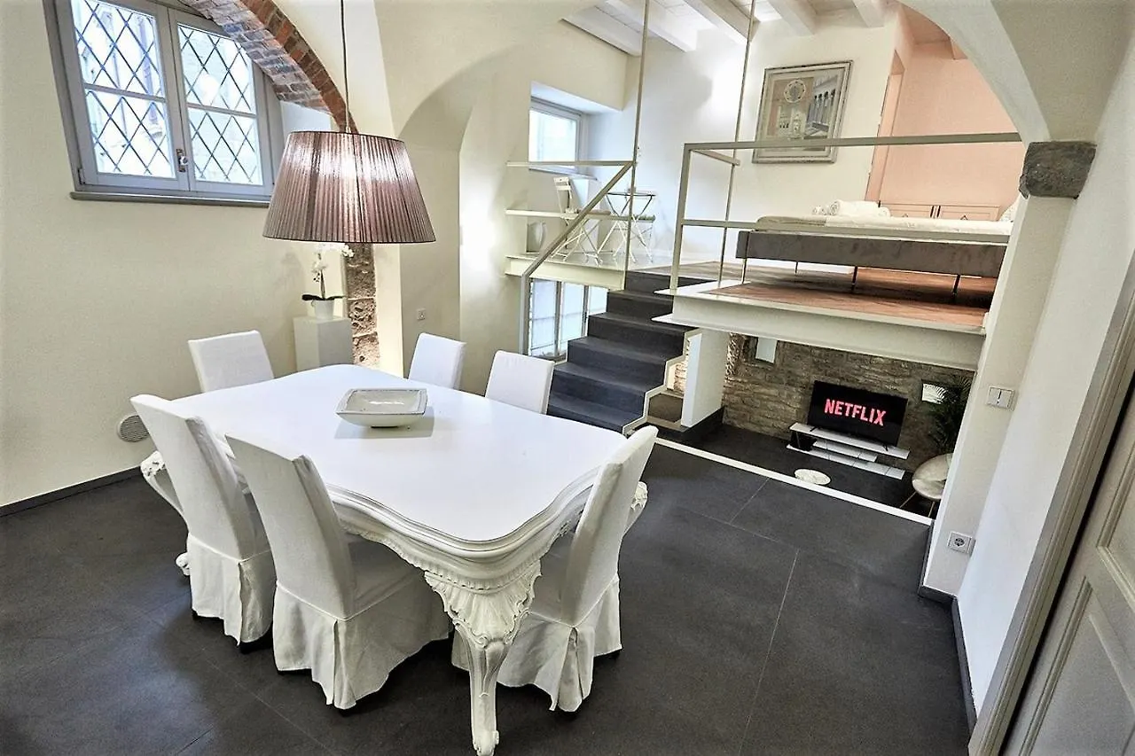 Apartamento Astra-Modern Loft Cathedral View Bérgamo 0*,  Italia